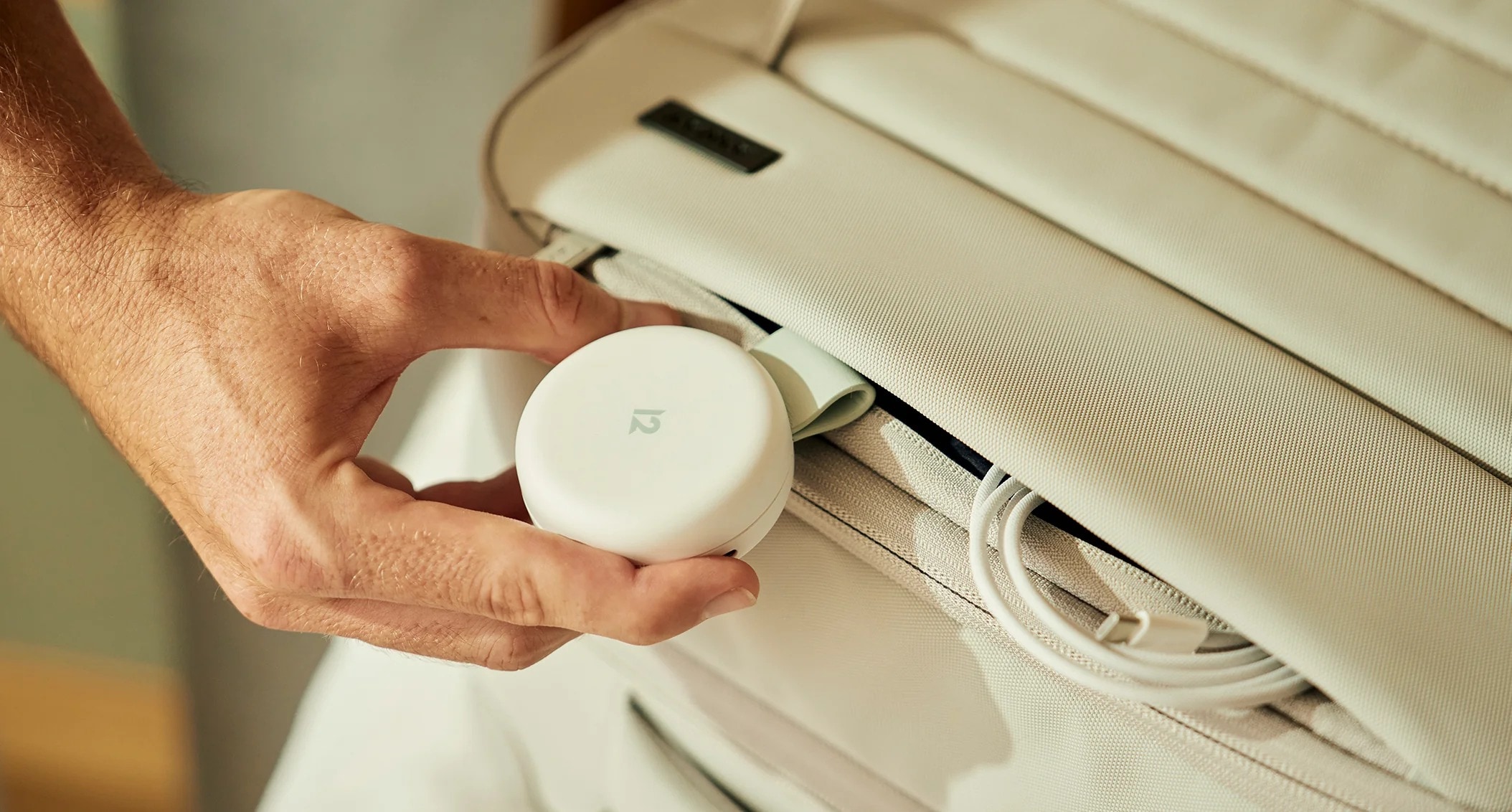 Twelve South ButterFly SE swaps MagSafe for open Qi2