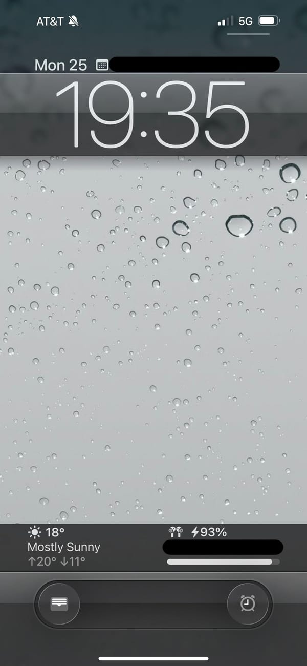 iOS 6 revival home screen with an iPod widget