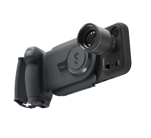 ShiftCam's ProGrip zoom kit reaches 240mm with caveats